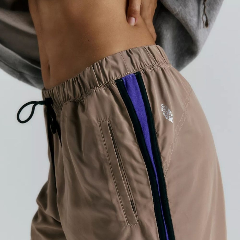 {Free People Movement} Retro Rider Pants in Sandy's Pulse Combo - LARGE - Picture 4 of 13